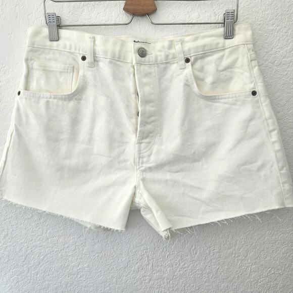 Reformation‎ Charlie High Rise Denim Jean Shorts Raw Hem White New Size 31 - Picture 4 of 9